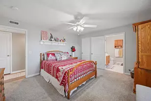 1804 Ashley Ct, Florence, KY 41042 - Photo 3