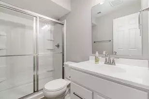 3884 Volterra Ln, Covington, KY 41017 - Photo 15