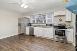 37 Holly Woods Dr, Fort Thomas, KY 41075 - Photo 9