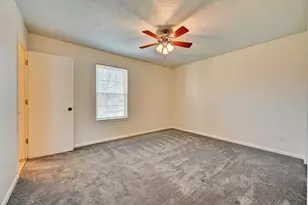 446 Ripple Creek Dr, Elsmere, KY 41018 - Photo 11