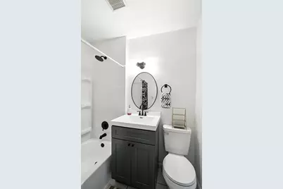 310 W 10th Street #308, Newport, KY 41071 - Photo 15