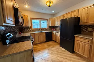 212 E 4th St, Augusta, KY 41002 - Photo 9