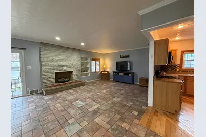 212 E 4th Street, Augusta, KY 41002 - Photo 11