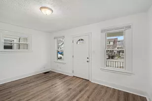 27 W 32nd St, Covington, KY 41015 - Photo 3