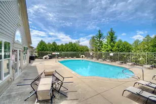 9097 Royal Oak Ln, Union, KY 41091 - Photo 3