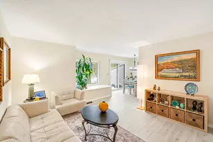 6645 Fairways Dr, Florence, KY 41042 - Photo 5