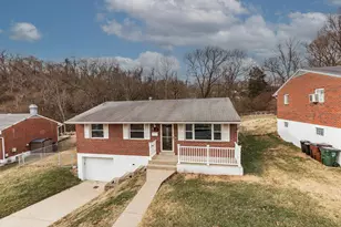 150 Valley View Dr, Southgate, KY 41071 - Photo 1