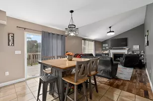 10362 Petersburg Ct, Independence, KY 41051 - Photo 7