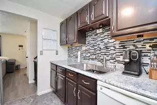 26 Valeside Dr, Covington, KY 41017 - Photo 9