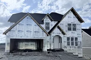 213 Junction Wy, Ludlow, KY 41016 - Photo 1