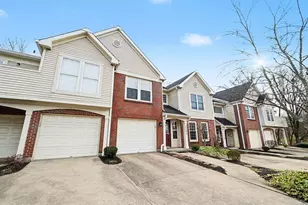 2495 Fountain Pl, Fort Mitchell, KY 41017 - Photo 3
