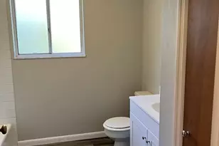 1990 Alexandria Pike, Highland Heights, KY 41076 - Photo 7