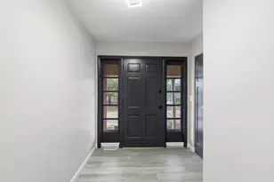 2121 Highwater Rd, Villa Hills, KY 41017 - Photo 9