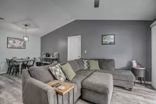 50 Creekwood Dr, Wilder, KY 41071 - Photo 3