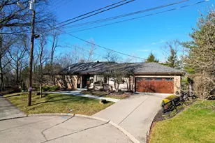 1648 Chestnut Rd, Fort Wright, KY 41011 - Photo 1