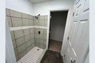 241 E 10th Street, Newport, KY 41071 - Photo 11