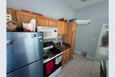 241 E 10th Street, Newport, KY 41071 - Photo 3