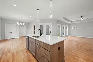2432 Rivers Pointe Dr, Hebron, KY 41048 - Photo 7