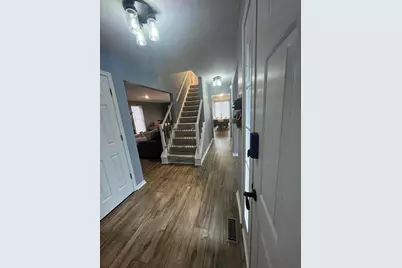 2084 Lakelyn Court, Crescent Springs, KY 41017 - Photo 7