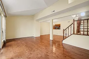 7055 Sweetwater Dr, Florence, KY 41042 - Photo 5