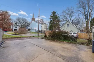 644 W 12th St, Covington, KY 41011 - Photo 27