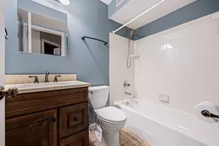 104 N Watchtower Dr, Wilder, KY 41076 - Photo 9