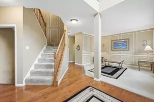 1797 Waverly Dr, Florence, KY 41042 - Photo 3