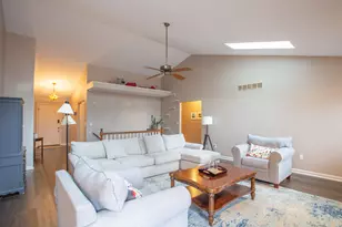 2825 Deerfield Dr, Villa Hills, KY 41017 - Photo 5