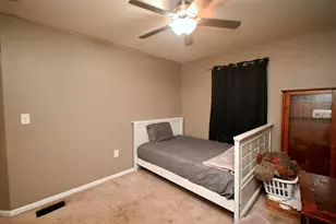 2742 Coachlight Ln, Burlington, KY 41005 - Photo 11