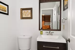 2730 Hurstland Ct, Crestview Hills, KY 41017 - Photo 11