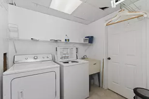 2730 Hurstland Ct, Crestview Hills, KY 41017 - Photo 25