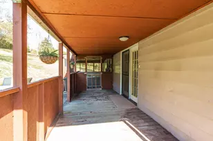 1923 Poplar Ridge Rd, Melbourne, KY 41059 - Photo 15