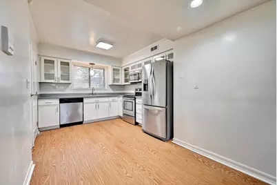 8 Eagle View Lane, Fort Thomas, KY 41075 - Photo 3