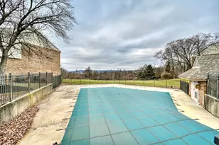 8 Eagle View Ln, Fort Thomas, KY 41075 - Photo 11