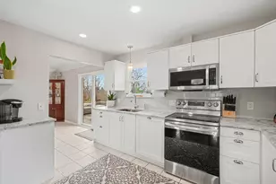 749 Meadow View Dr, Villa Hills, KY 41017 - Photo 7