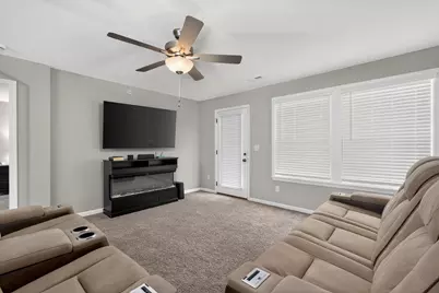 618 Foxhill Drive #10-102, Crescent Springs, KY 41017 - Photo 7