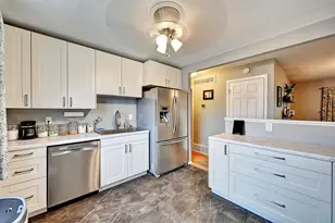 147 Raintree Rd, Florence, KY 41042 - Photo 9