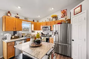 8780 Sentry Dr, Florence, KY 41042 - Photo 7