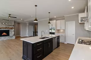 737 Man O War Blvd, Union, KY 41091 - Photo 5