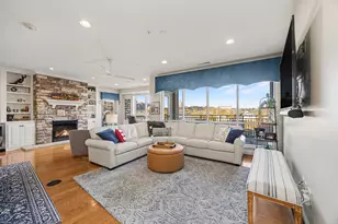 101 Harbor Greene Dr, Bellevue, KY 41073 - Photo 5