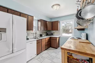 24 Towanda Dr, Highland Heights, KY 41076 - Photo 3