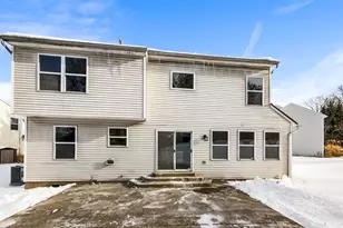 909 Surfridge Dr, Hebron, KY 41048 - Photo 9