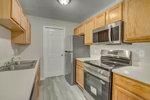 10272 Crossbow Ct, Florence, KY 41042 - Photo 7