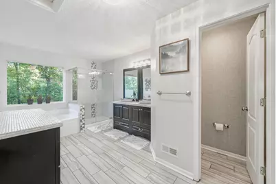 1918 Grovepointe Drive, Florence, KY 41042 - Photo 29