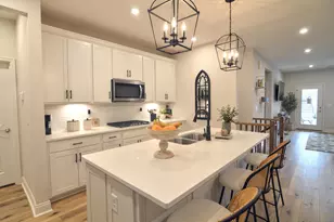 1644 Creekwood Ct, Hebron, KY 41048 - Photo 7