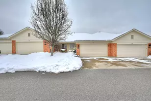 566 Palmer Ct, Crestview Hills, KY 41017 - Photo 3