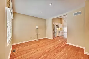 566 Palmer Ct, Crestview Hills, KY 41017 - Photo 3