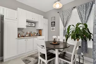 2695 St Charles Cir, Union, KY 41091 - Photo 7