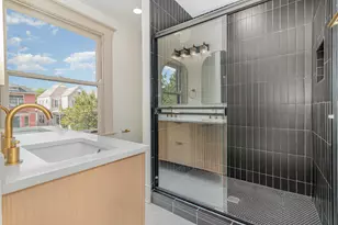 2038 Greenup St, Covington, KY 41014 - Photo 15