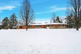 8 Paul Hesser Dr, Lakeside Park, KY 41017 - Photo 1